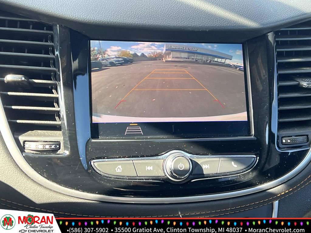 Certified 2022 Chevrolet Trax LT w/ Driver Confidence Package image 21