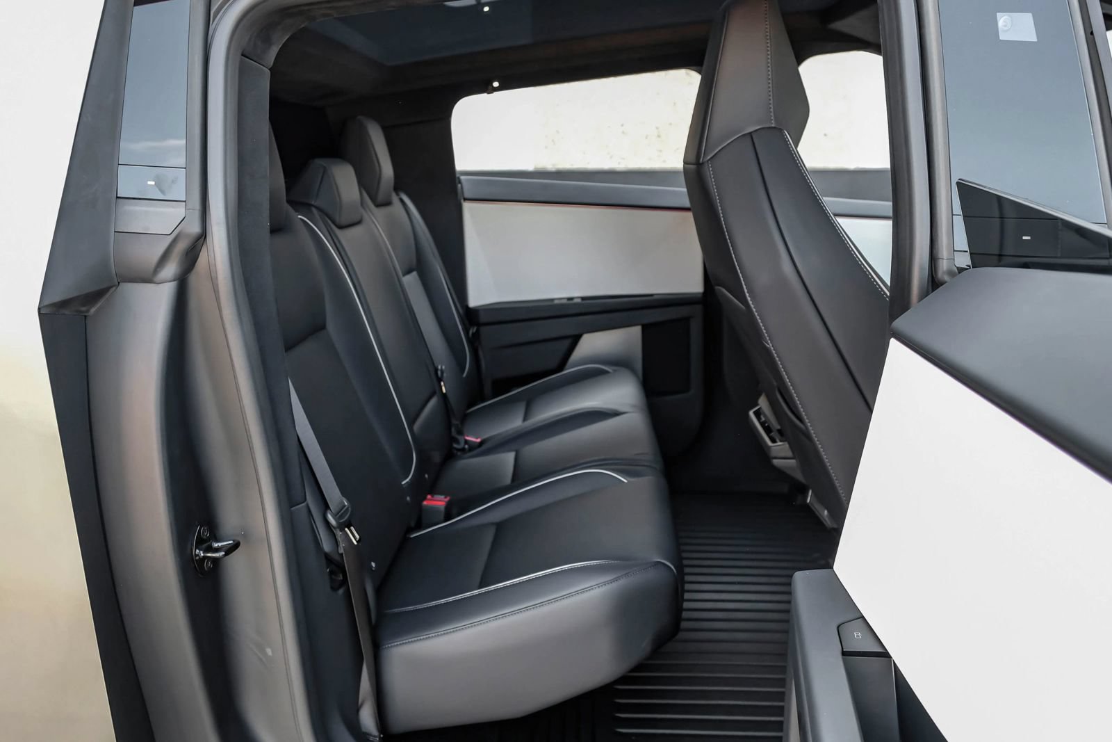 Used 2024 Tesla Cybertruck Cyberbeast AWD/4WD image 48