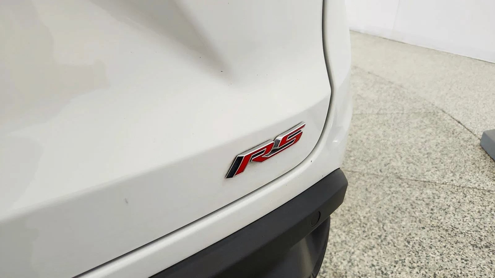 Used 2025 Chevrolet Trax RS w/ Driver Confidence Package FWD image 28