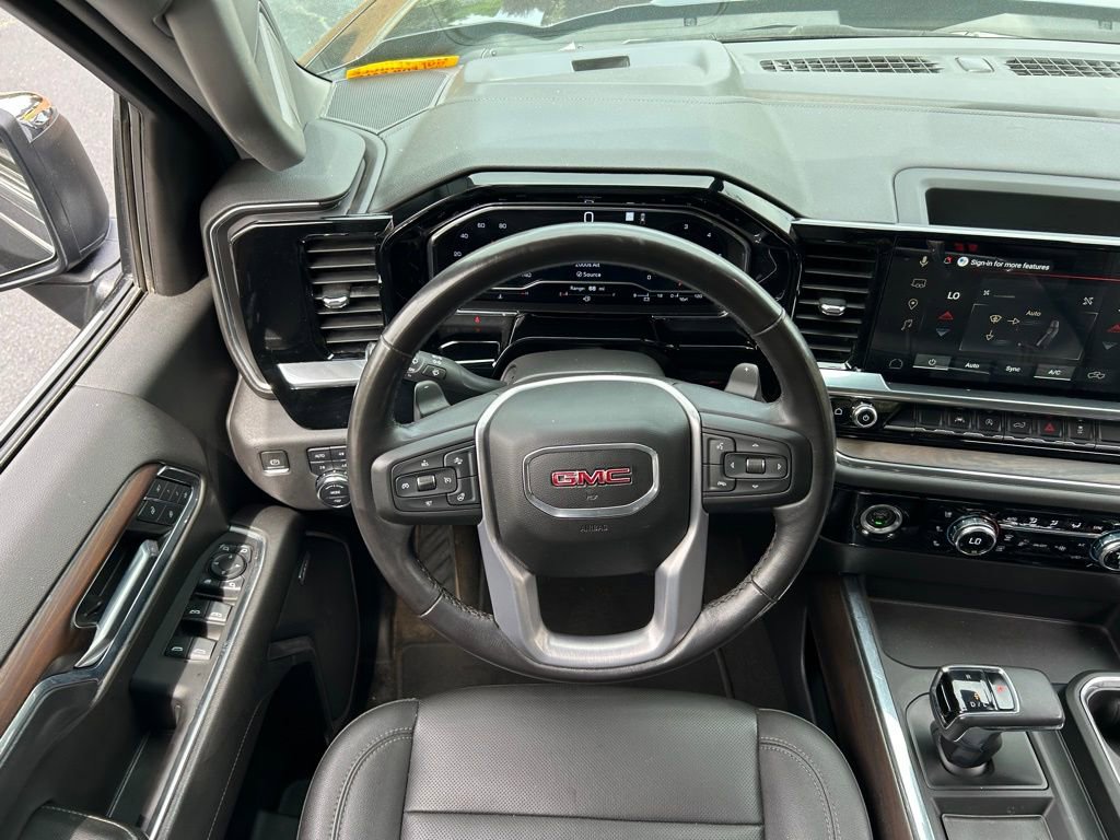 Used 2023 GMC Sierra 1500 SLT w/ SLT Convenience Package AWD/4WD image 31