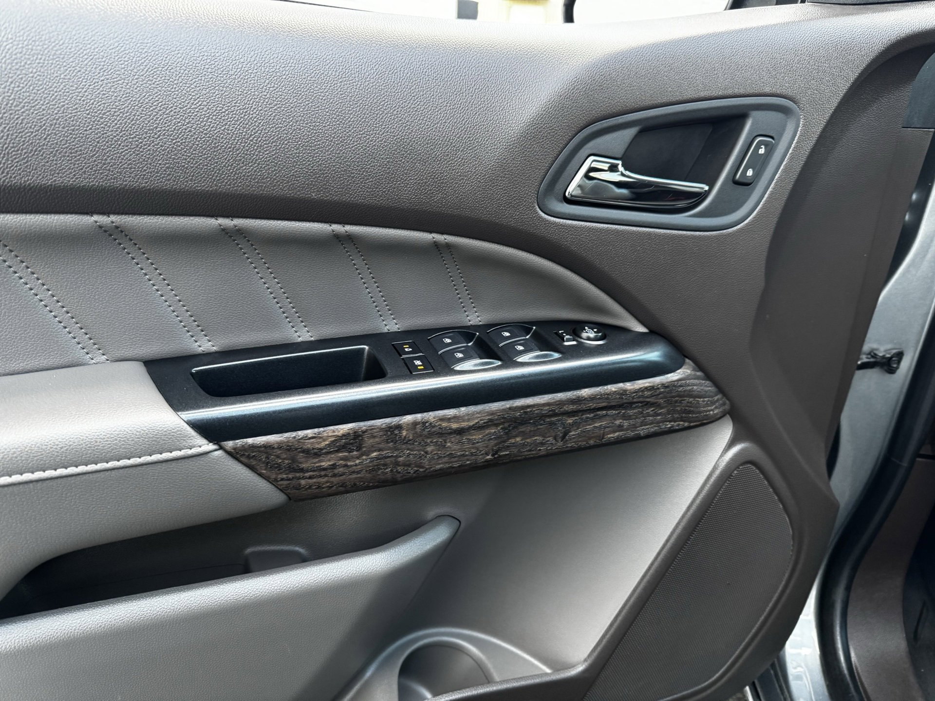 Used 2022 GMC Canyon Denali image 19