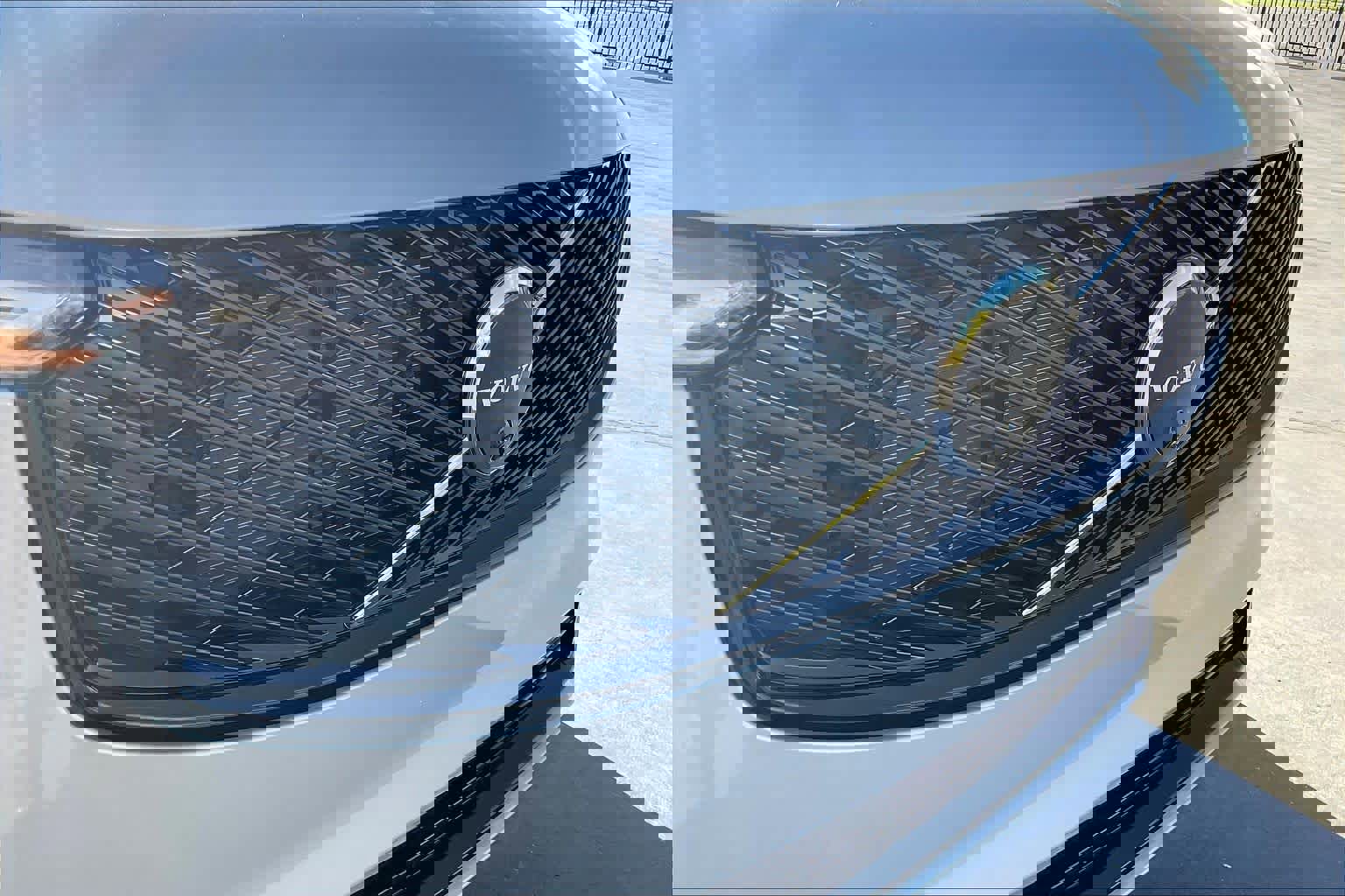 New 2026 Volvo XC90 B6 Ultra w/ Protection Package image 34