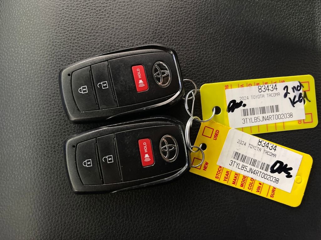 Certified 2024 Toyota Tacoma SR5 image 24