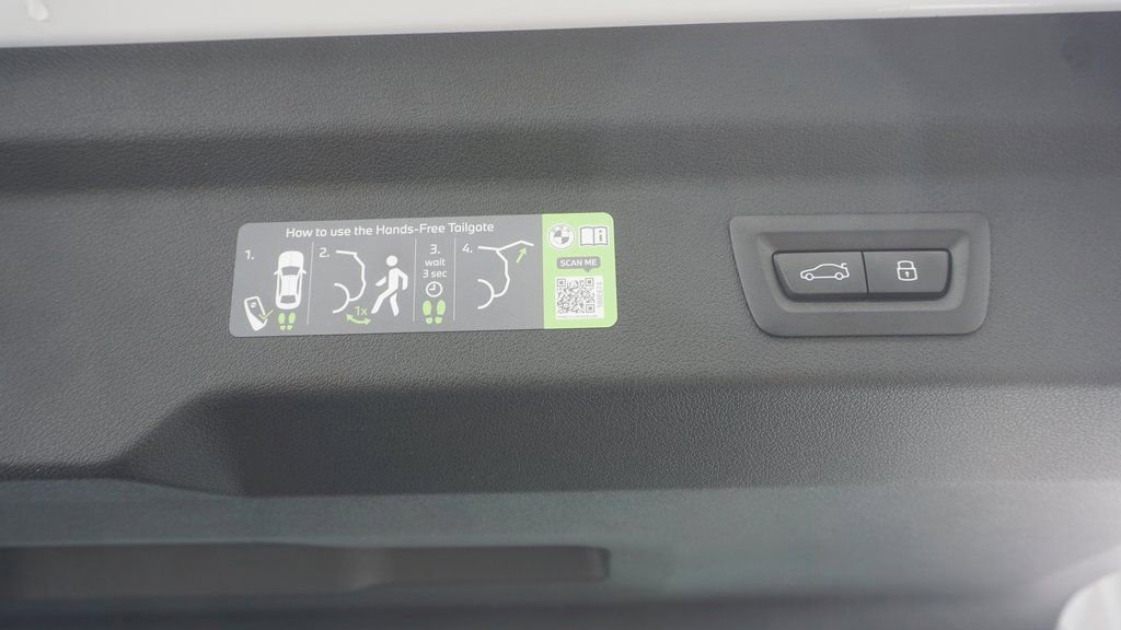 New 2026 BMW X2 xDrive28i w/ Convenience Package image 6