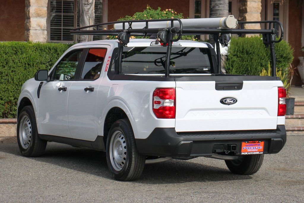 Used 2025 Ford Maverick XLT w/ Equipment Group 302A AWD/4WD image 6