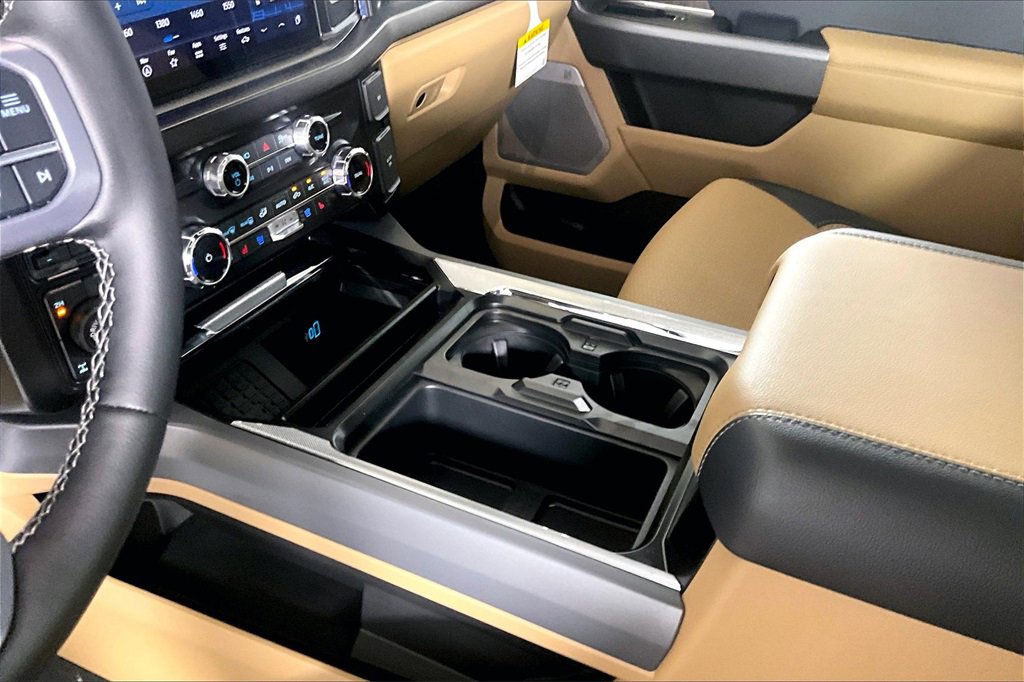 New 2025 Ford F350 Lariat w/ Lariat Ultimate Package image 8