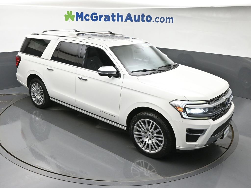Used 2023 Ford Expedition Max Platinum image 3