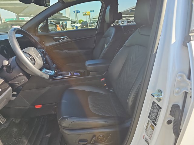 Used 2025 Kia Sportage X-Pro image 11
