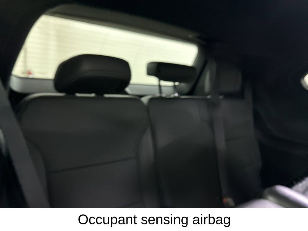 Used 2025 Buick Enclave Preferred image 27