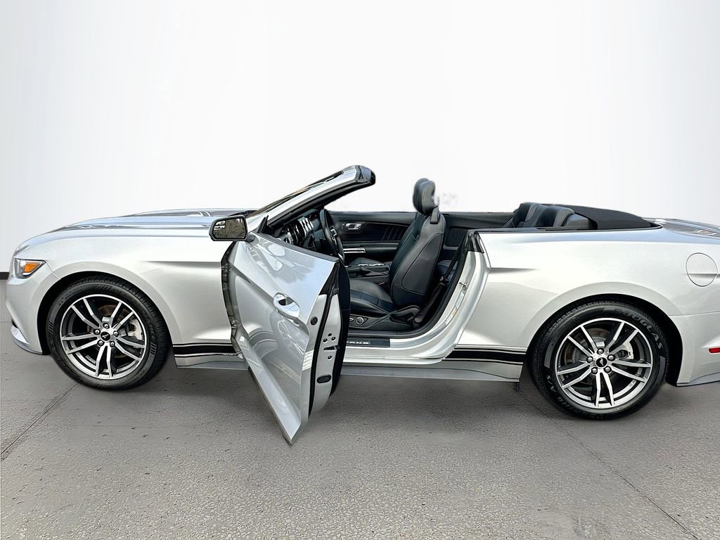 Used 2015 Ford Mustang Premium image 21