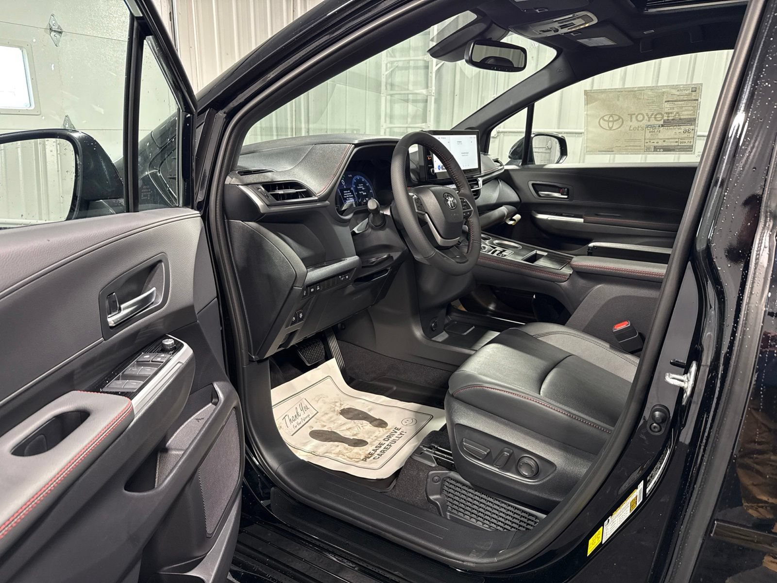 New 2026 Toyota Sienna XSE FWD image 21