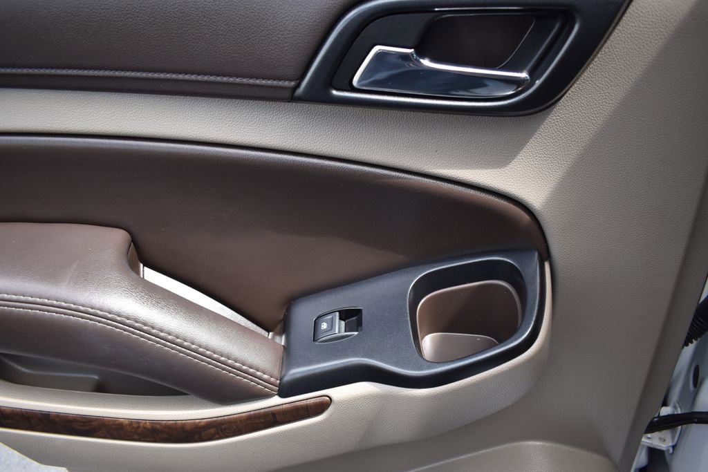 Used 2017 Chevrolet Tahoe LT image 13