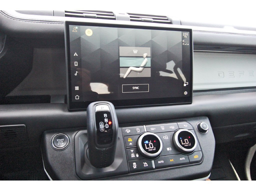 Used 2024 Land Rover Defender 110 SE AWD/4WD image 20