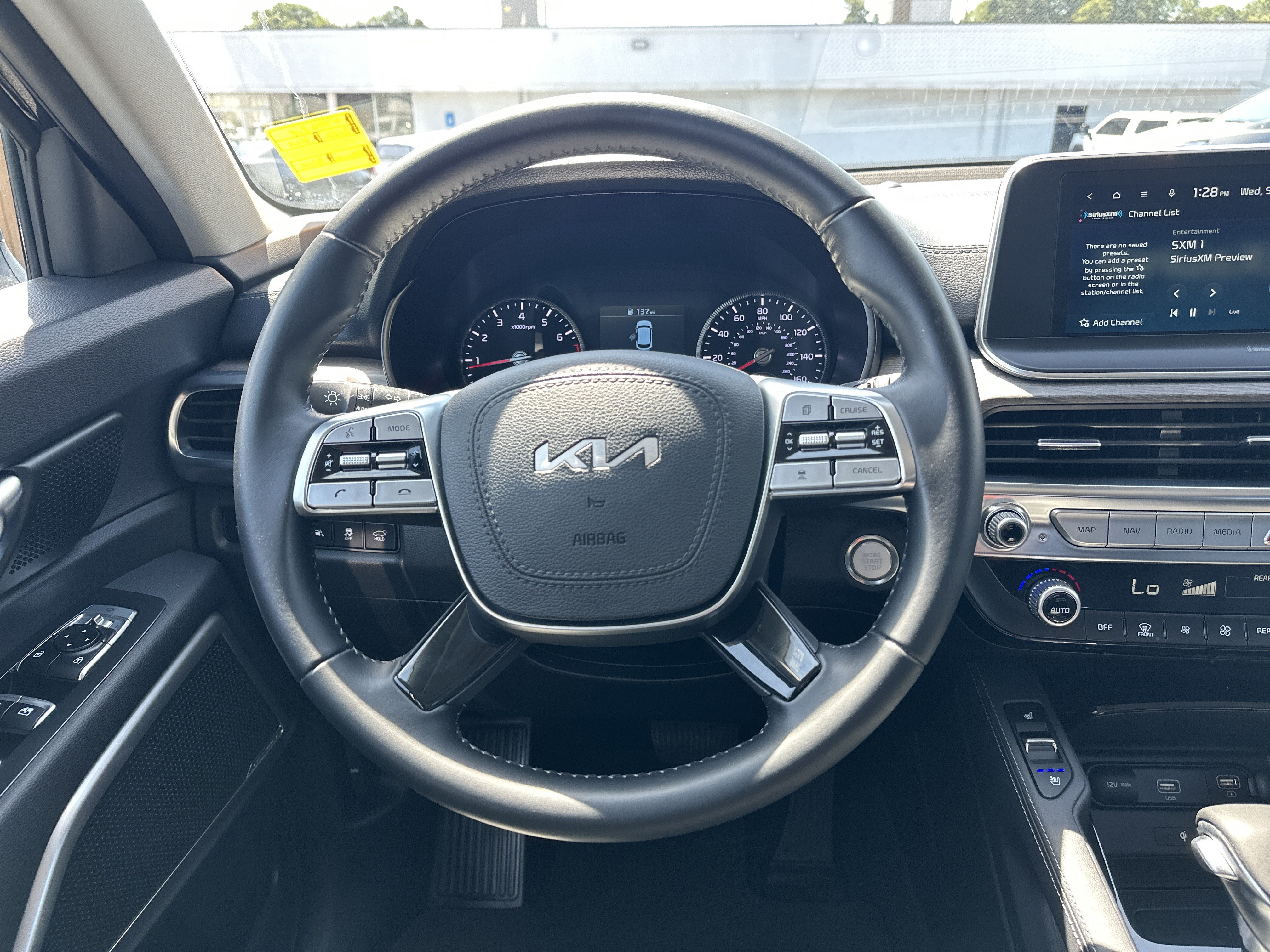Used 2022 Kia Telluride EX w/ EX Premium Package FWD image 18