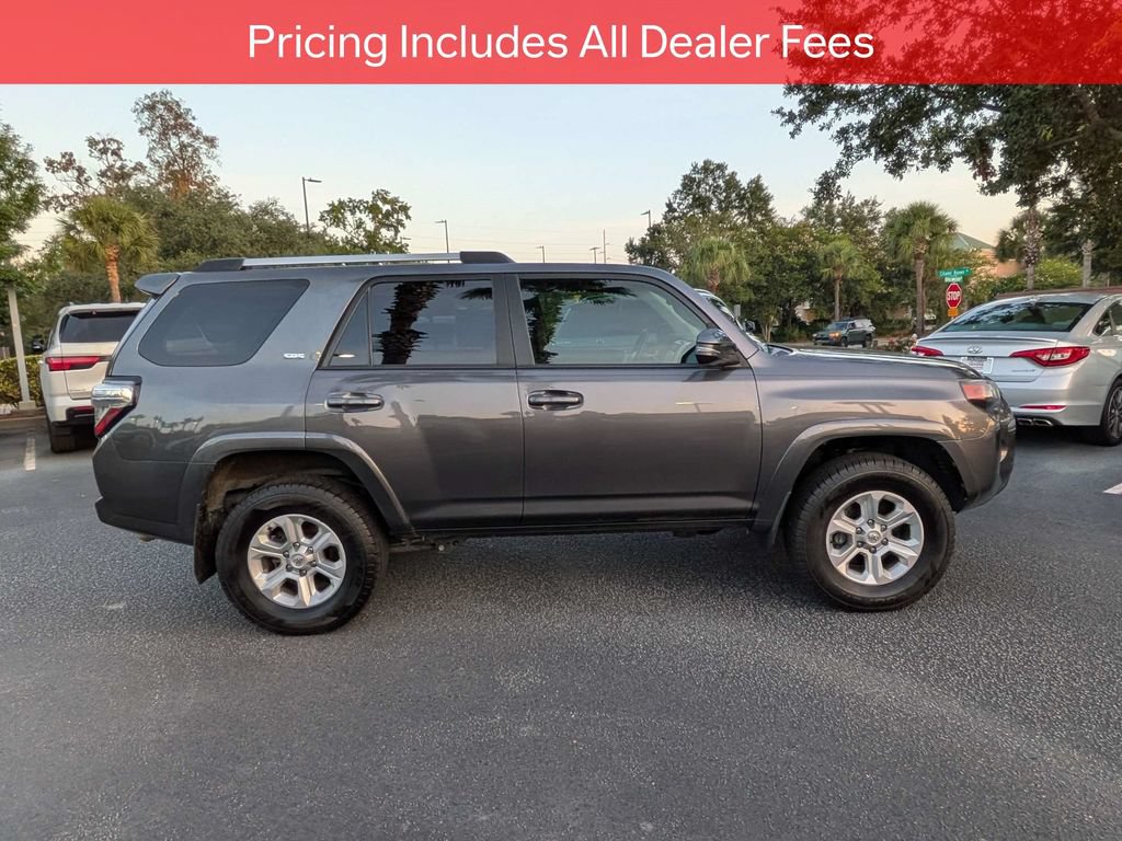 Certified 2022 Toyota 4Runner SR5 Premium w/ Moonroof Package AWD/4WD image 4