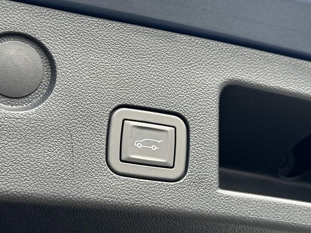 New 2026 Chevrolet Equinox RS w/ Convenience Package III image 19