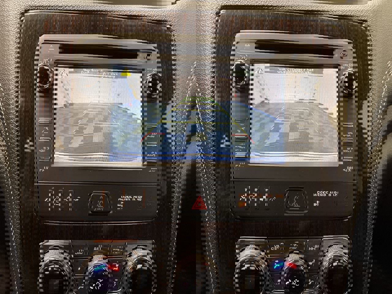 Used 2016 Chevrolet Traverse LT image 5