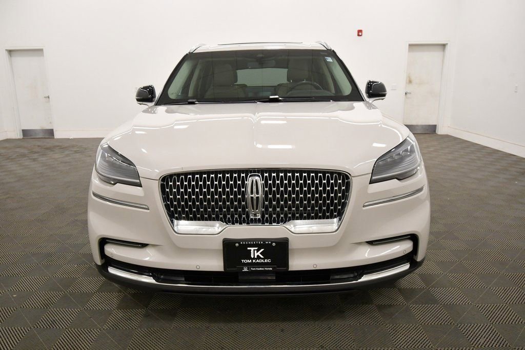 Used 2022 Lincoln Aviator Reserve w/ Elements Package Plus image 11