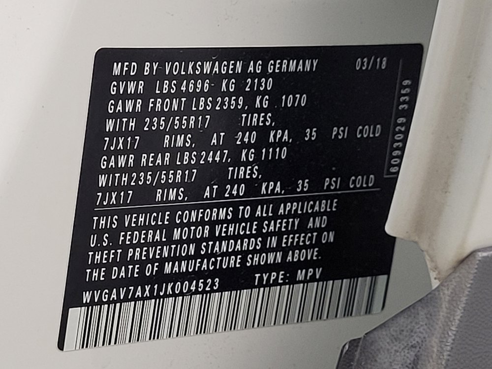 Used 2018 Volkswagen Tiguan Limited w/ Premium Package image 33