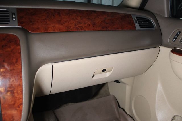 Used 2013 Chevrolet Tahoe LTZ AWD/4WD image 22