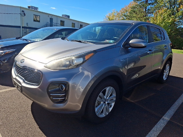 Used 2017 Kia Sportage LX AWD/4WD image 2