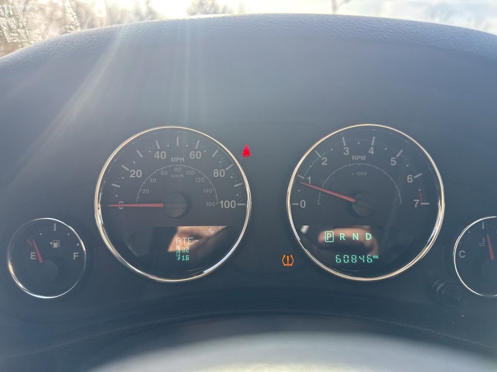 Used 2017 Jeep Wrangler Unlimited Sahara w/ Dual Top Group image 21