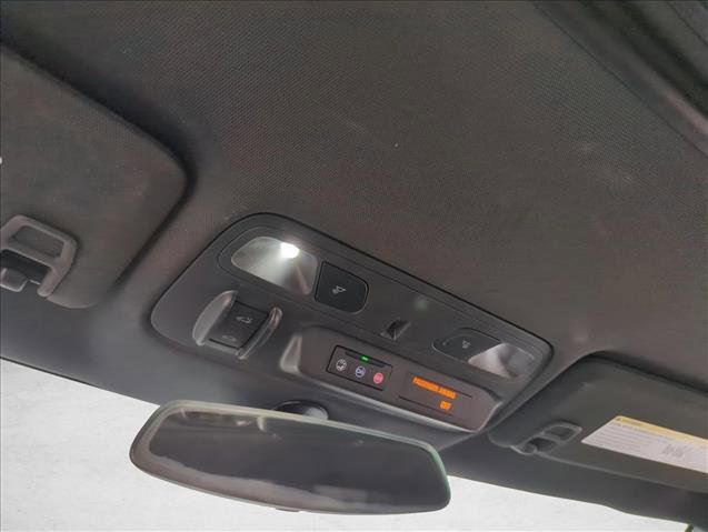 Used 2020 Chevrolet Camaro LT w/ RS Package image 12