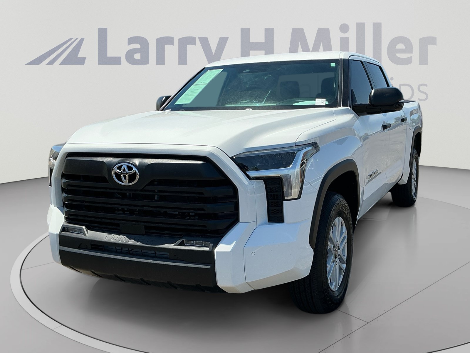 Certified 2026 Toyota Tundra SR5 w/ SR5 Convenience Package AWD/4WD image 1