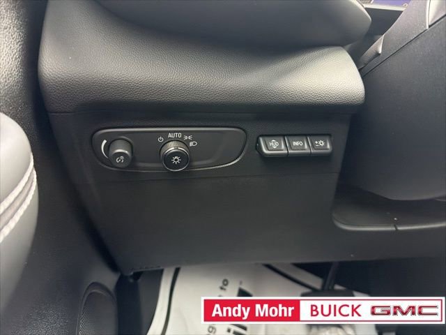 Used 2023 Buick Envision Avenir image 38