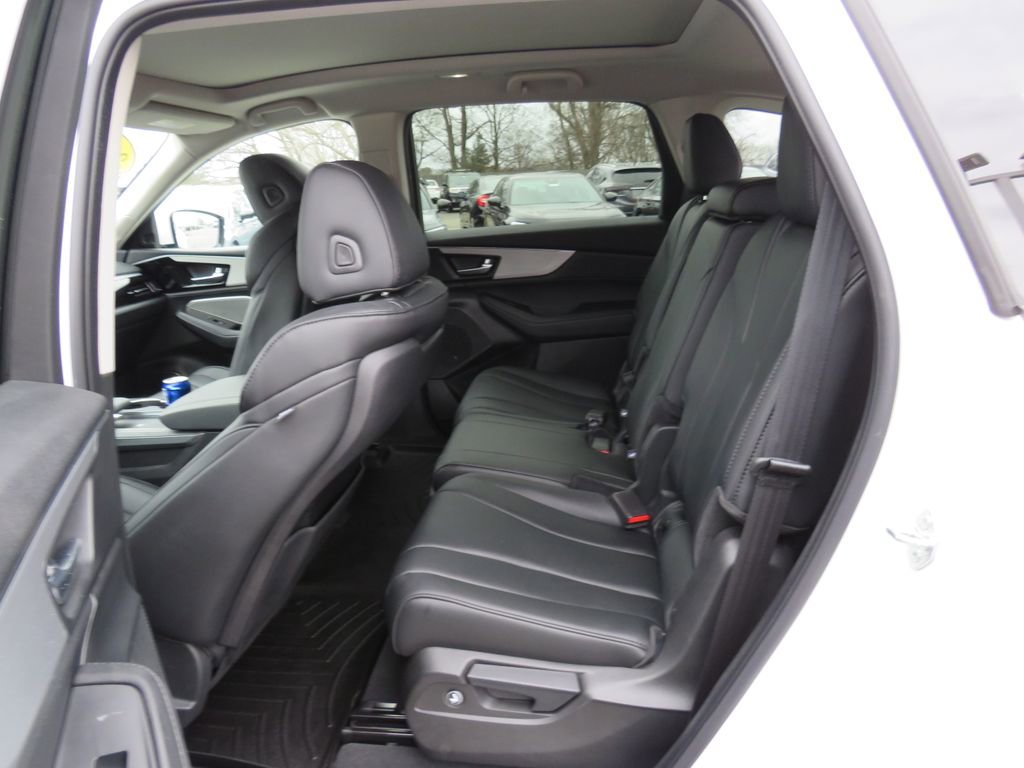 Used 2023 Acura MDX SH-AWD image 25