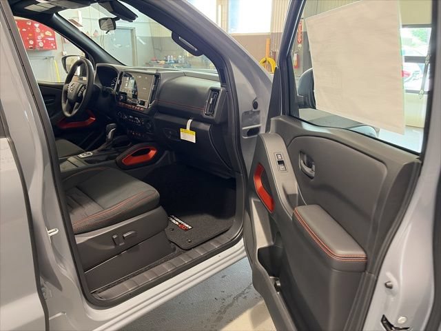 New 2026 Nissan Frontier PRO-4X AWD/4WD image 15