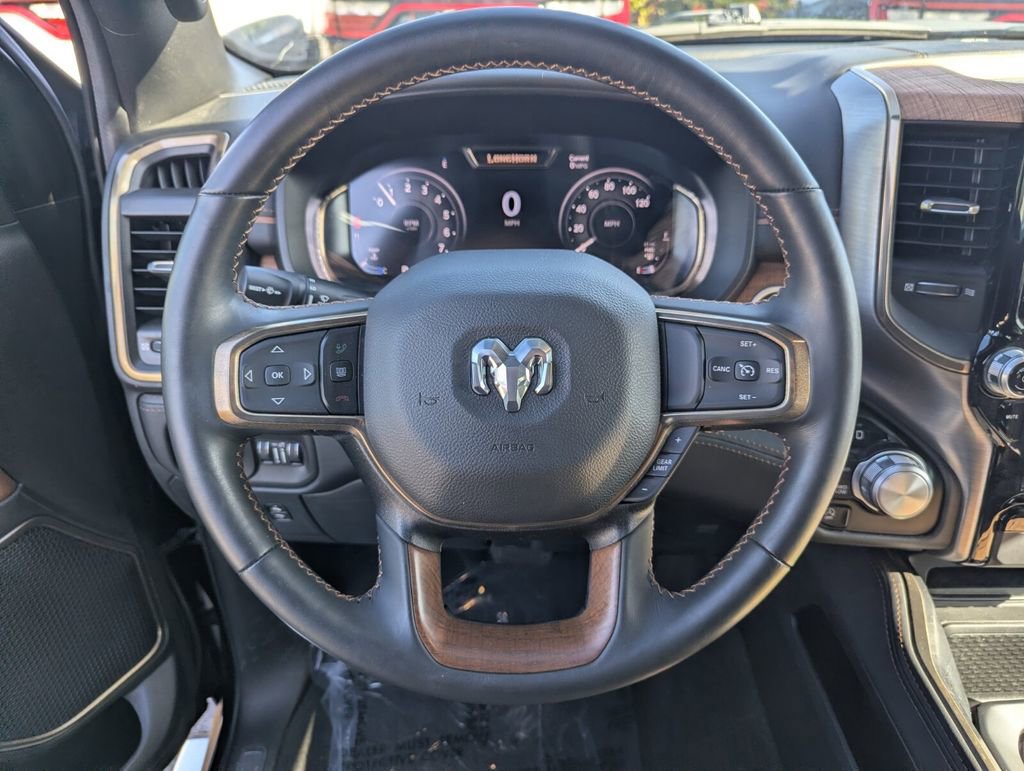 Used 2023 RAM 1500 Limited w/ Body Color Bumper Group image 25