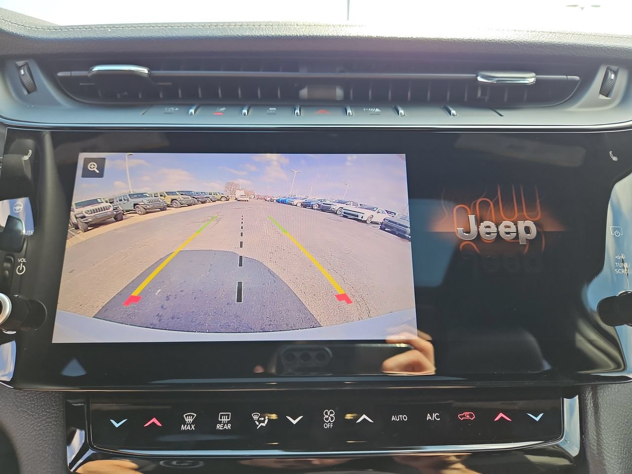 New 2026 Jeep Grand Cherokee Altitude AWD/4WD image 25