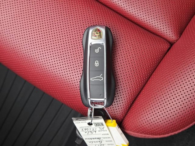 Used 2017 Porsche Panamera Turbo image 40