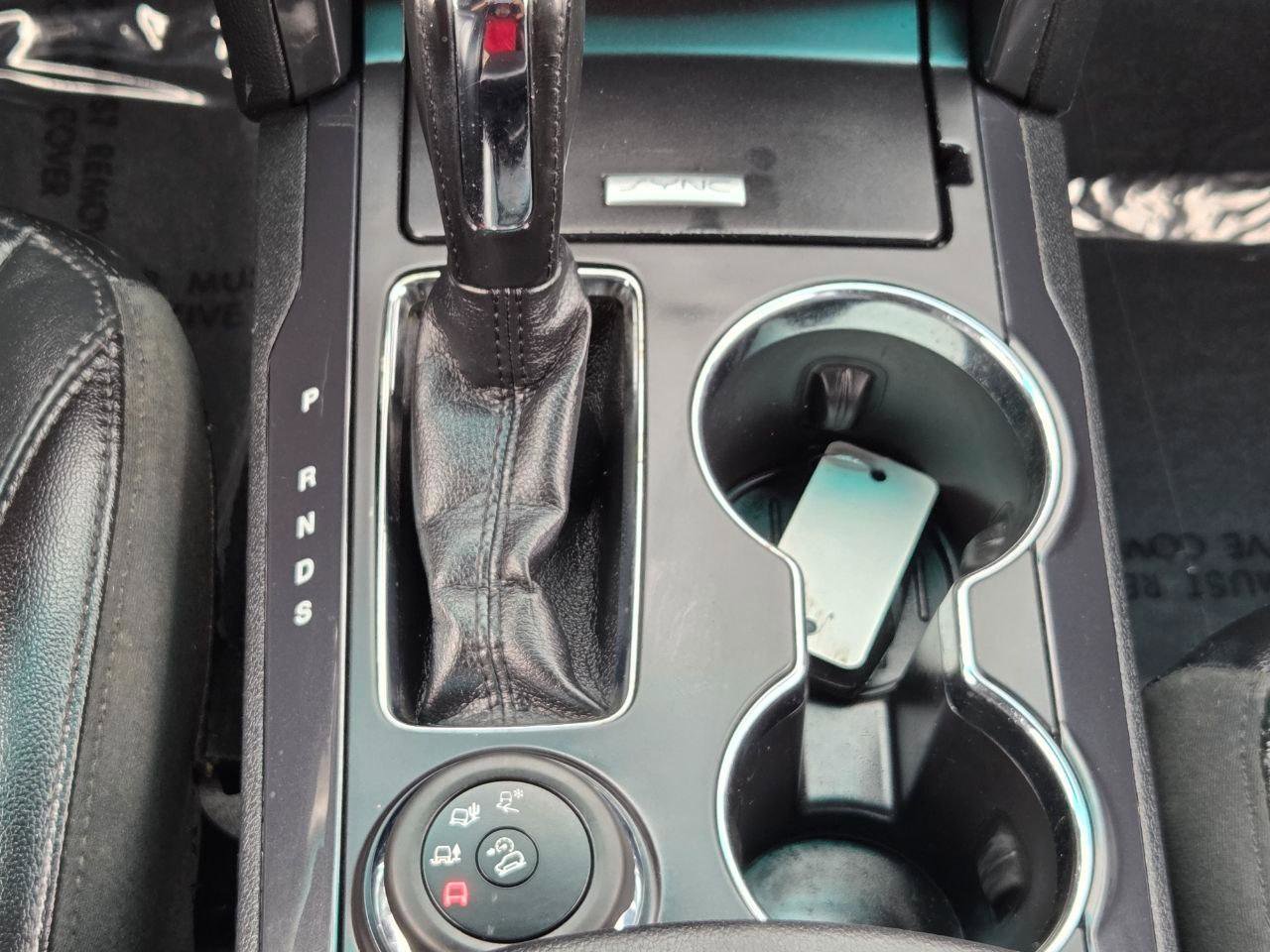 Used 2017 Ford Explorer XLT w/ Equipment Group 202A image 25