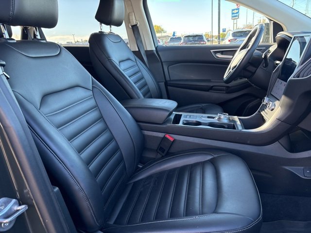 Used 2022 Ford Edge SEL w/ Convenience Package image 9