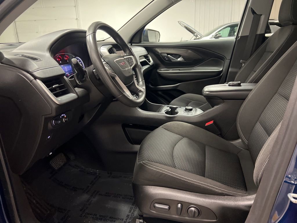 Certified 2022 GMC Terrain SLE w/ Driver Convenience Package image 9
