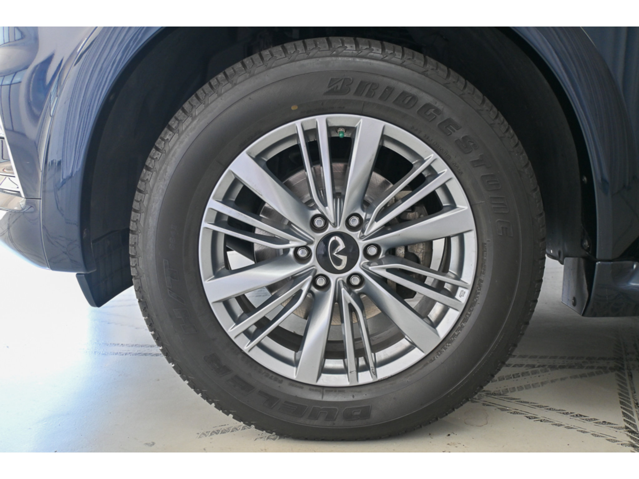 Used 2022 INFINITI QX80 Luxe w/ Cargo Package AWD/4WD image 25