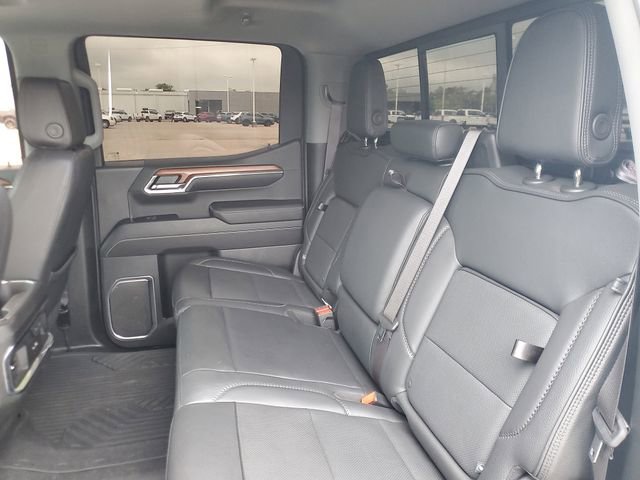 Used 2023 GMC Sierra 1500 Denali w/ Technology Package AWD/4WD image 9
