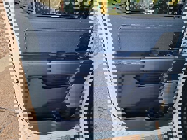 New 2026 Ford F350 Lariat image 33