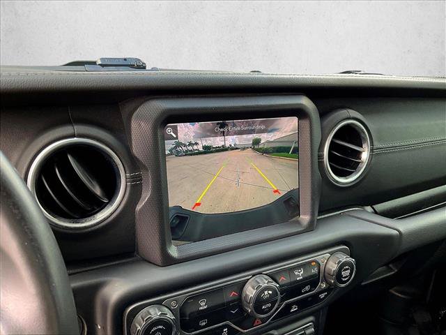 Used 2021 Jeep Gladiator Overland w/ Popular Equipment Package AWD/4WD image 21