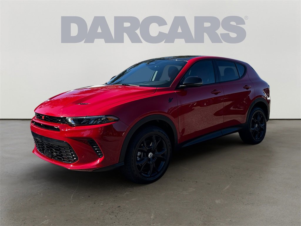 Used 2024 Dodge Hornet GT image 3