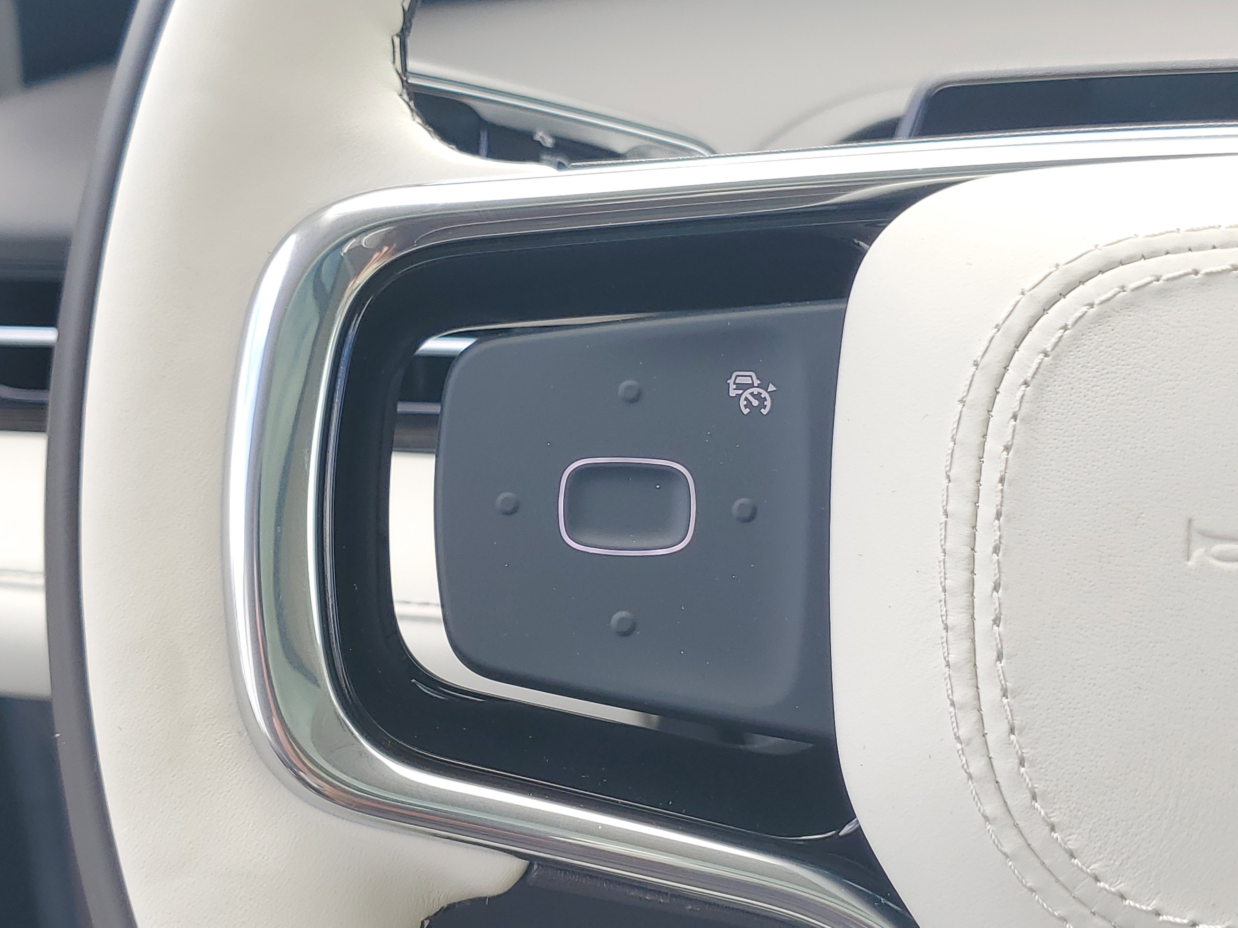 New 2025 Lincoln Nautilus Black Label image 17