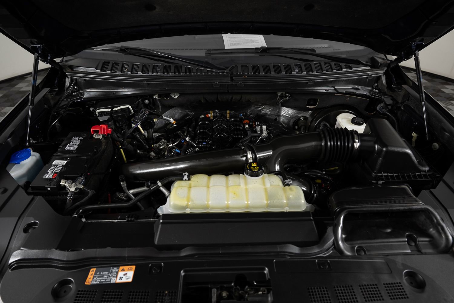 Used 2021 Lincoln Navigator Reserve w/ Cargo Convenience Package image 46