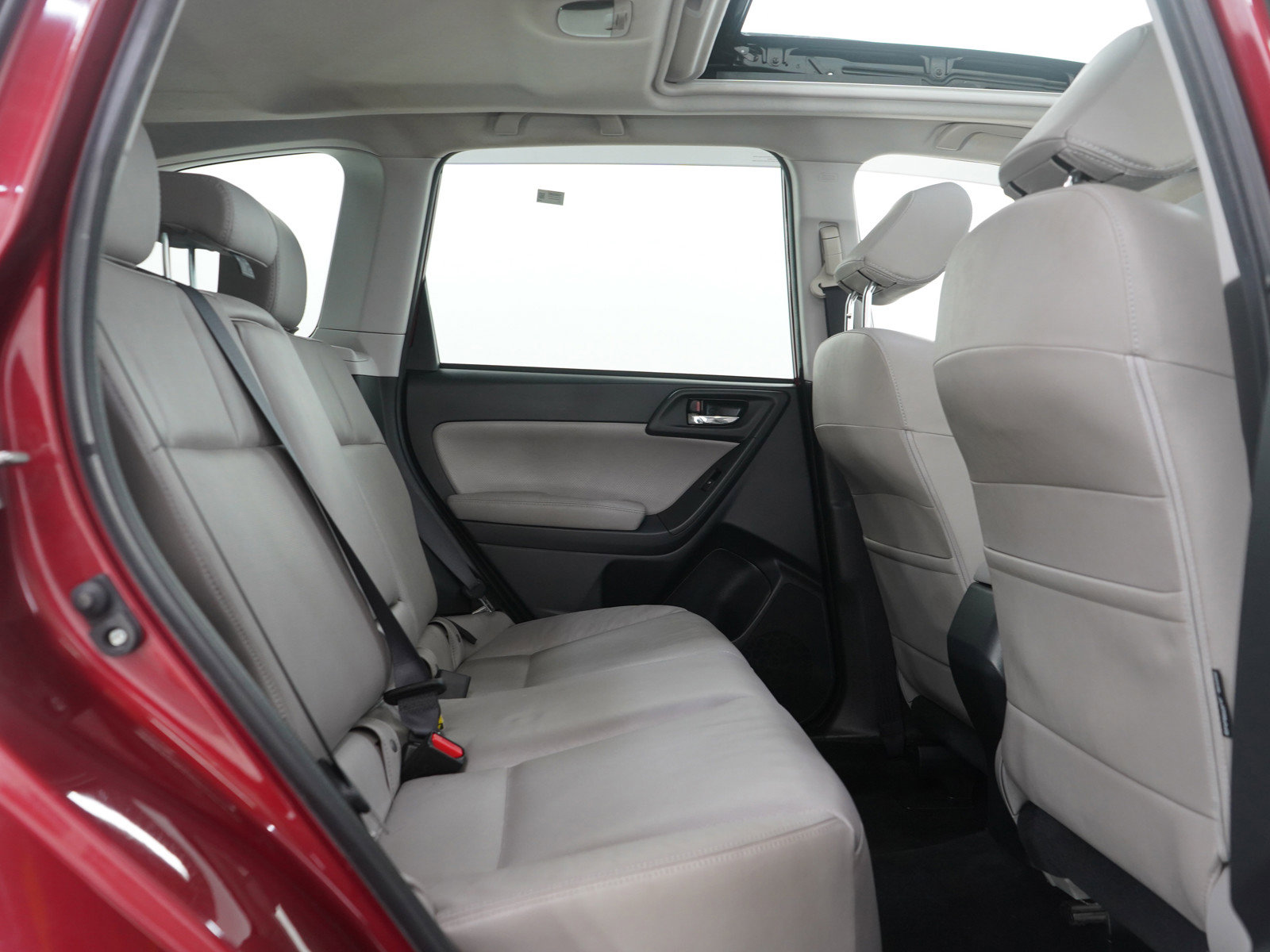 Used 2015 Subaru Forester 2.5i Limited image 12