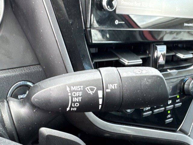 Used 2023 Toyota Camry XSE FWD image 13