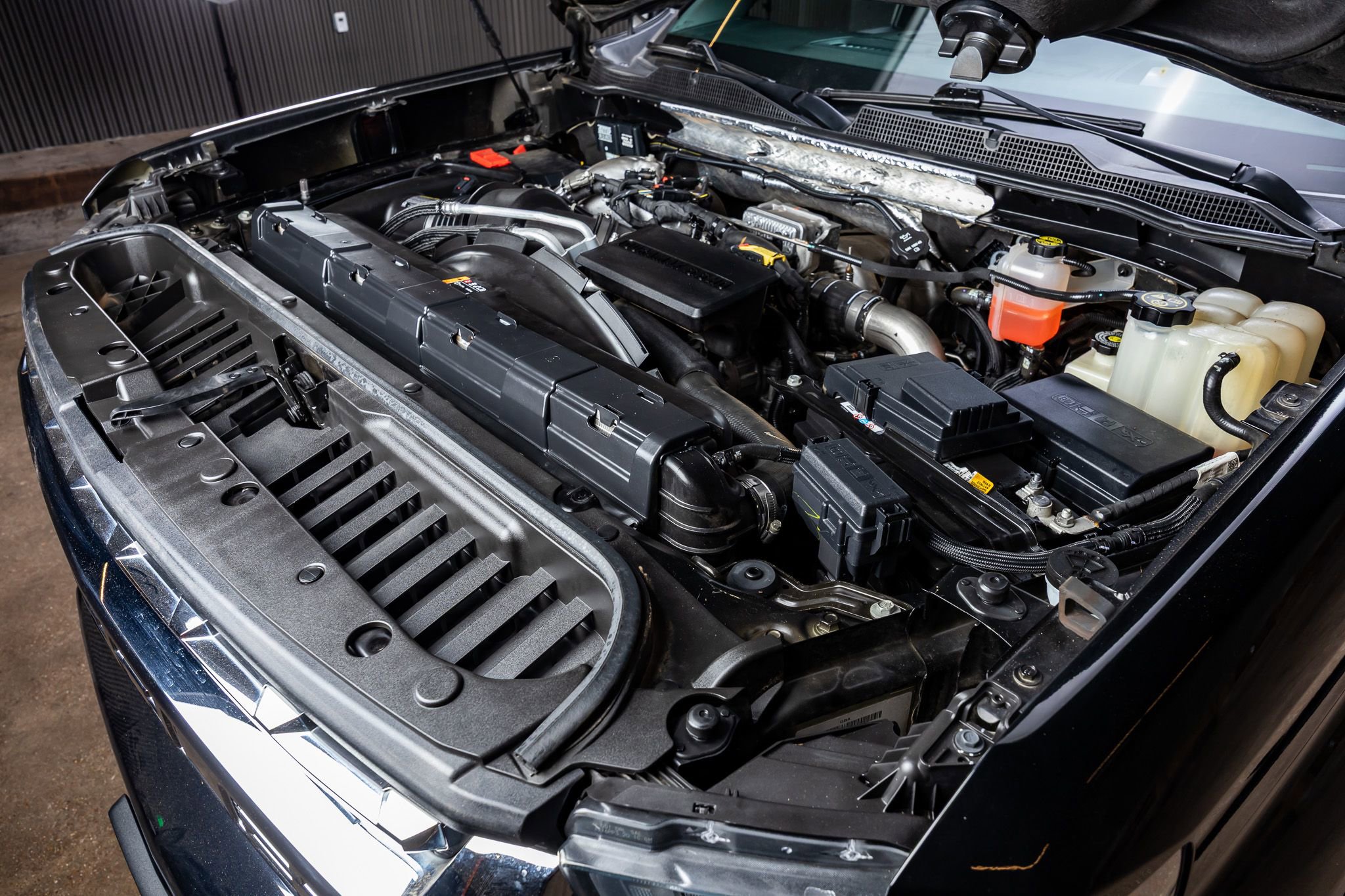 Used 2020 Chevrolet Silverado 2500 LTZ w/ LTZ Premium Package image 36