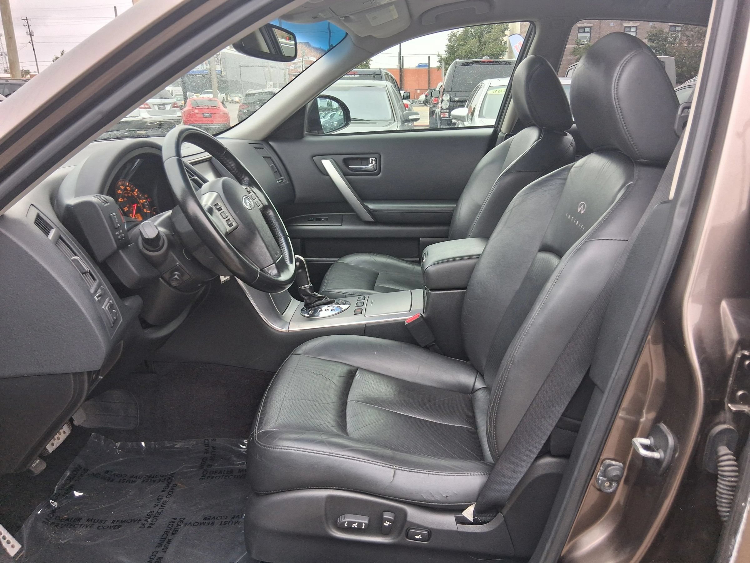 Used 2008 INFINITI FX35 AWD w/ Technology Pkg image 12