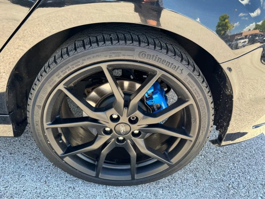 Used 2017 Ford Focus RS AWD/4WD image 7