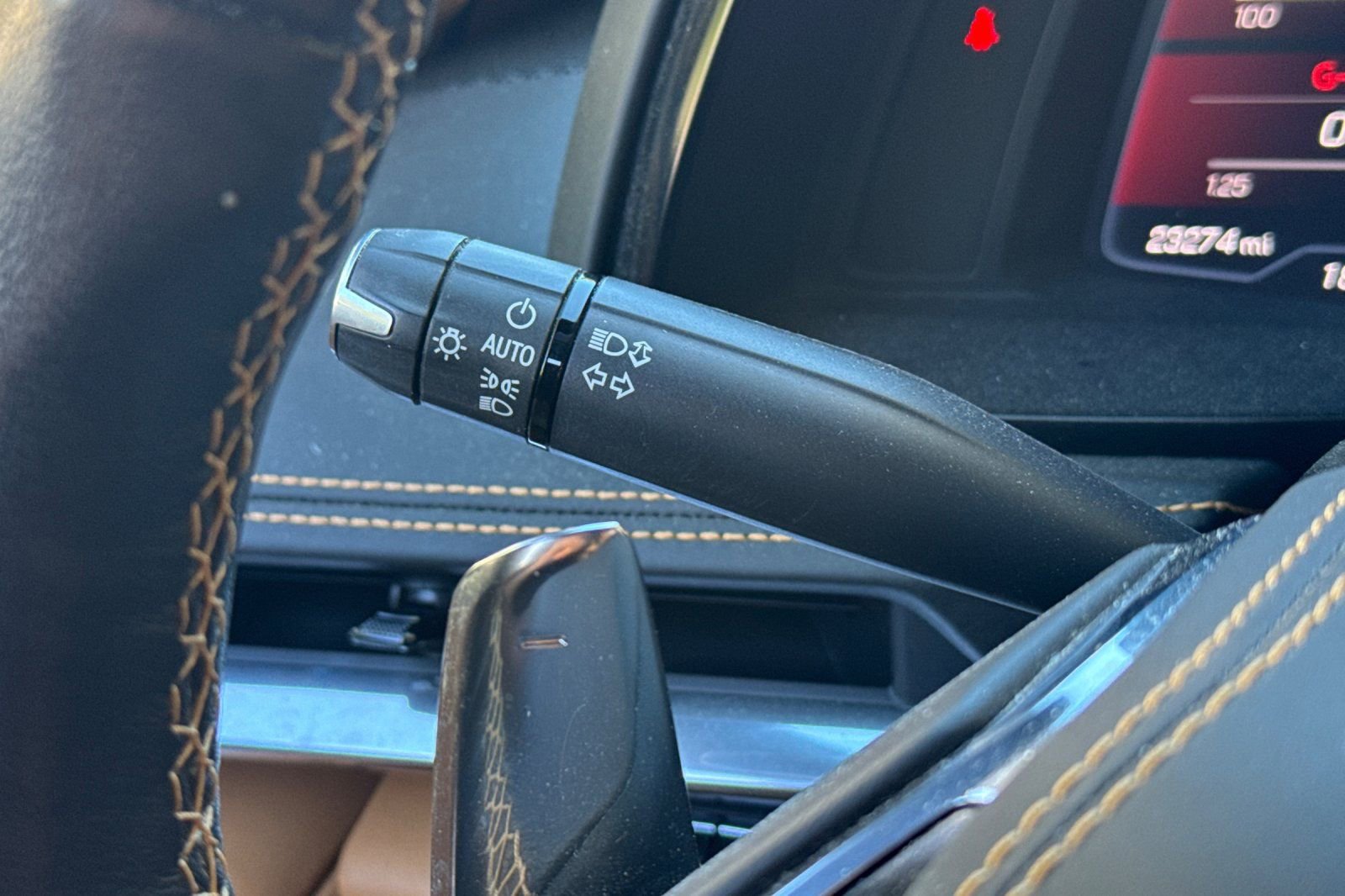 Used 2020 Chevrolet Corvette Stingray Premium Cpe w/ 3LT Preferred Equipment Group image 33